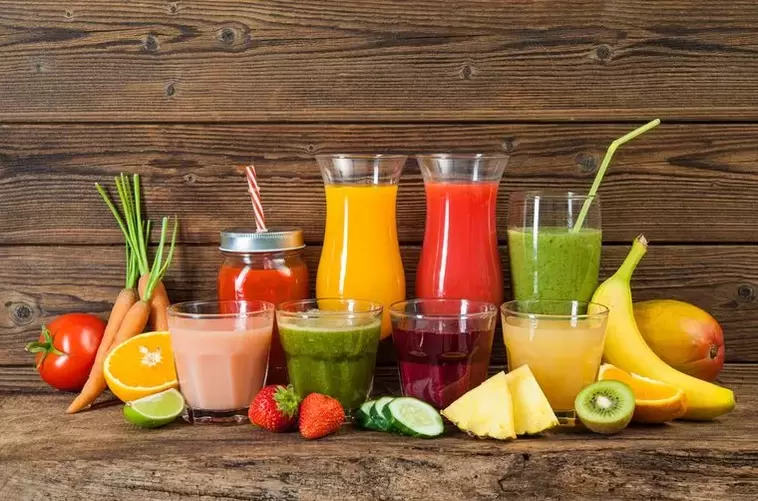 içme diyeti için meyve ve sebze suları